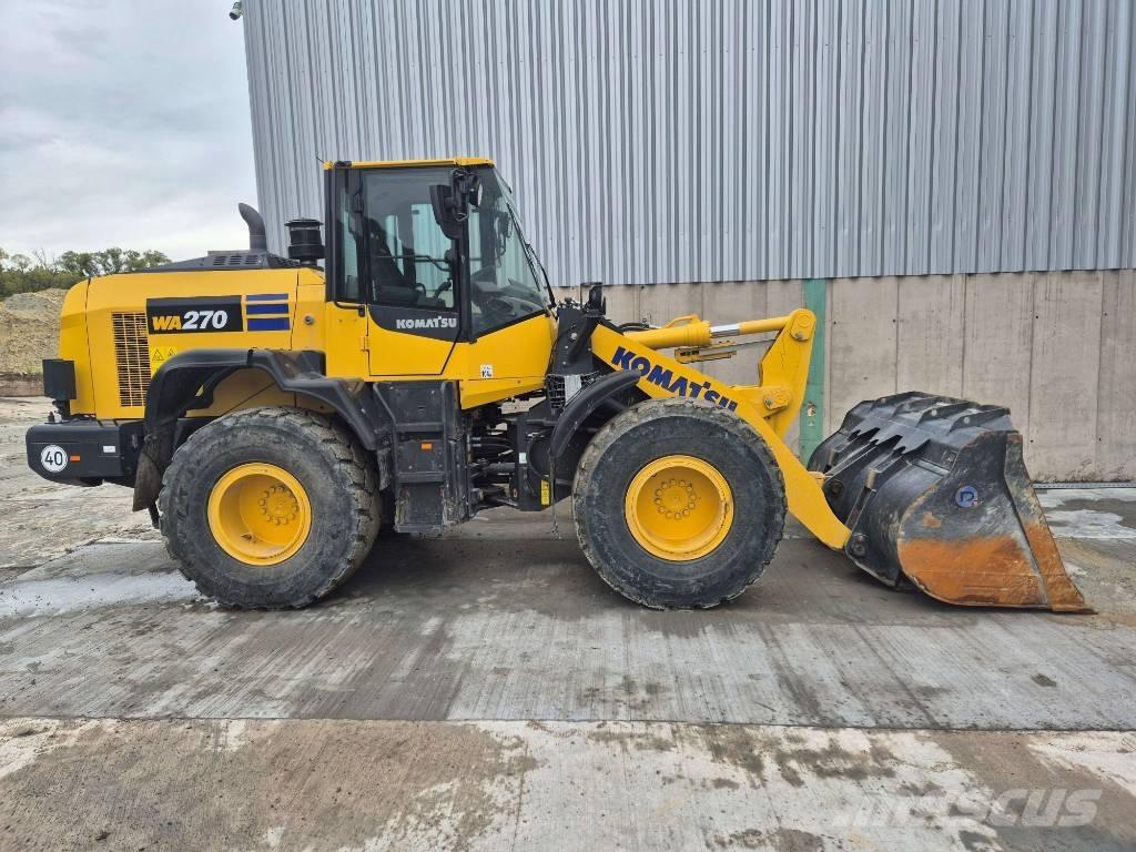 Komatsu WA 270-8 Kolesni nakladalci