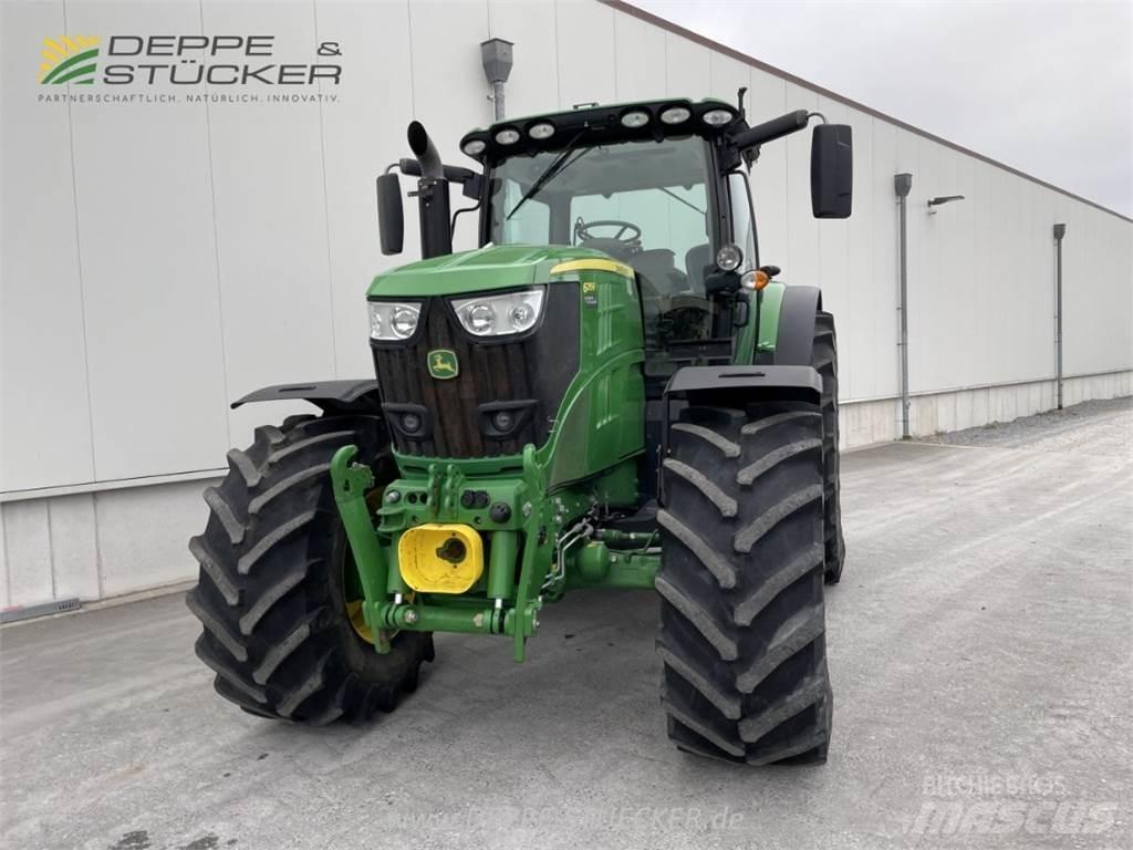 John Deere 6215R Traktorji