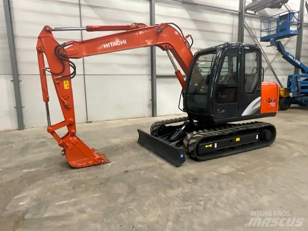 Hitachi ZX 70 Midi bagri 7t – 12t