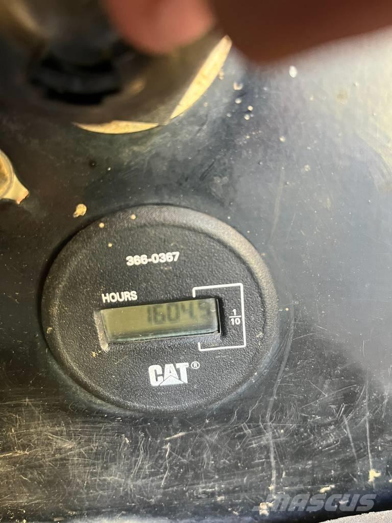 CAT 304 E 2 CR Mini bagri <7t