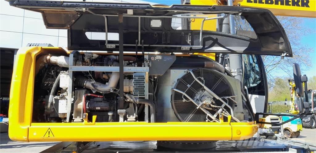 Liebherr A920 Bagri na kolesih