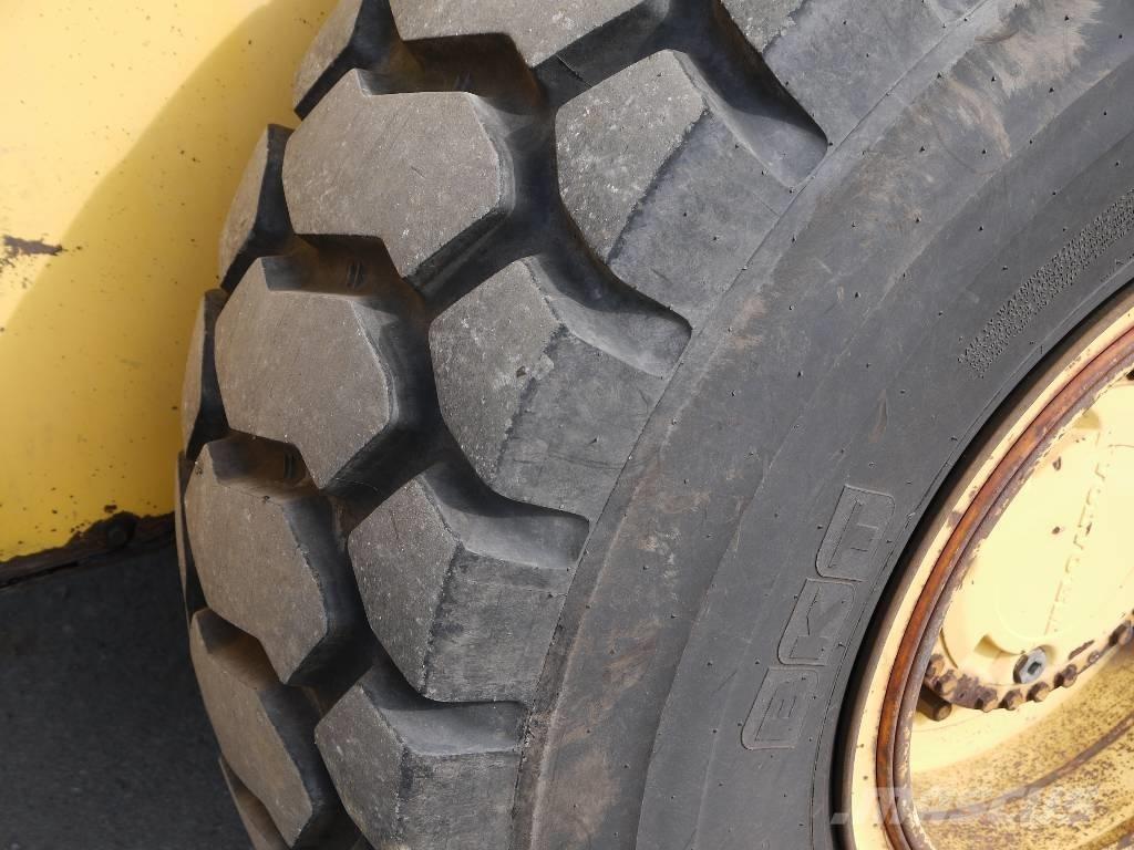 Volvo L 90 Kolesni nakladalci