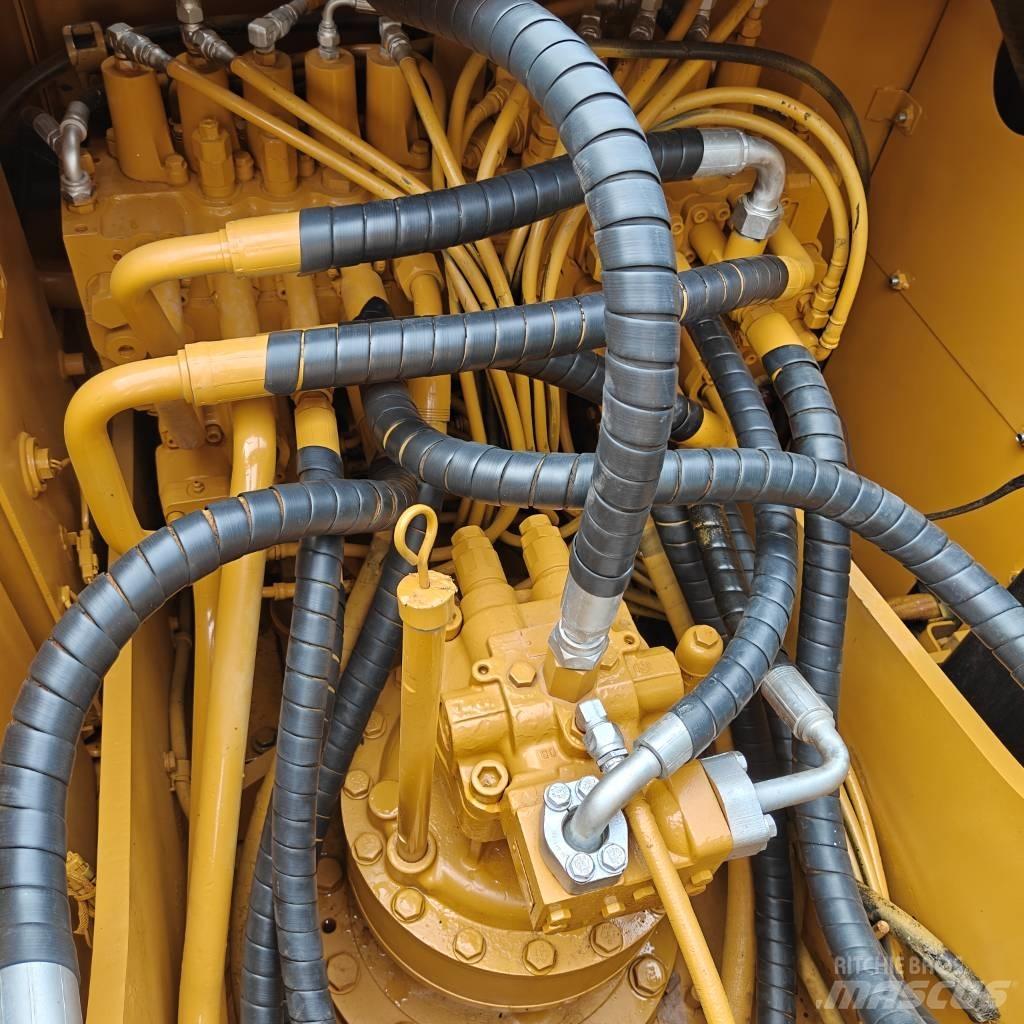 CAT 320D2 Bagri goseničarji