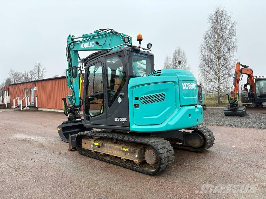 Kobelco SK75SR-7 Midi bagri 7t – 12t