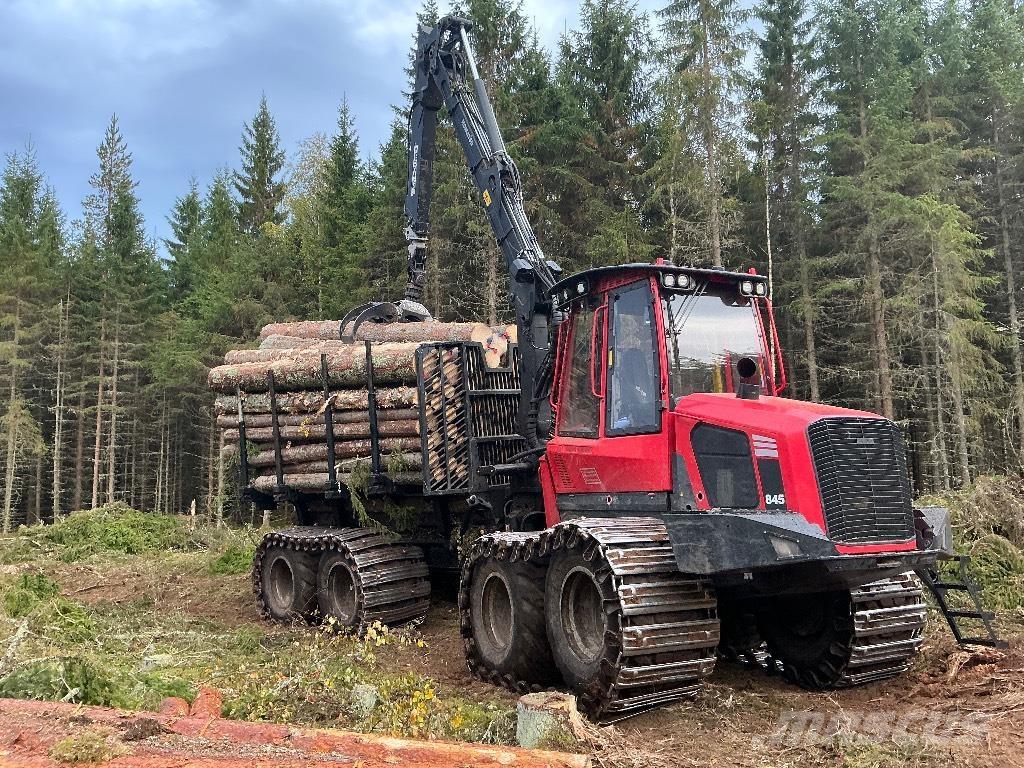 Komatsu 845 Forwarderji
