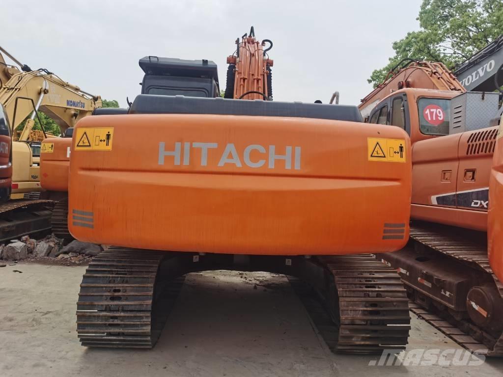 Hitachi ZX 200 Bagri goseničarji