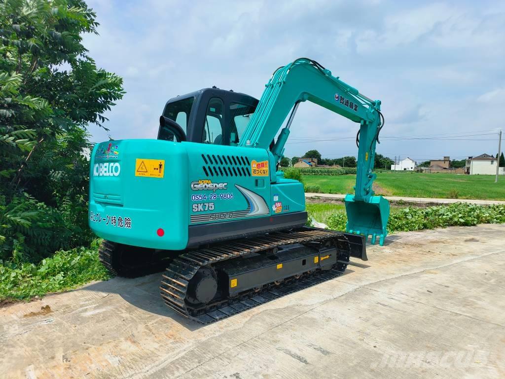 Kobelco SK 75 Bagri goseničarji