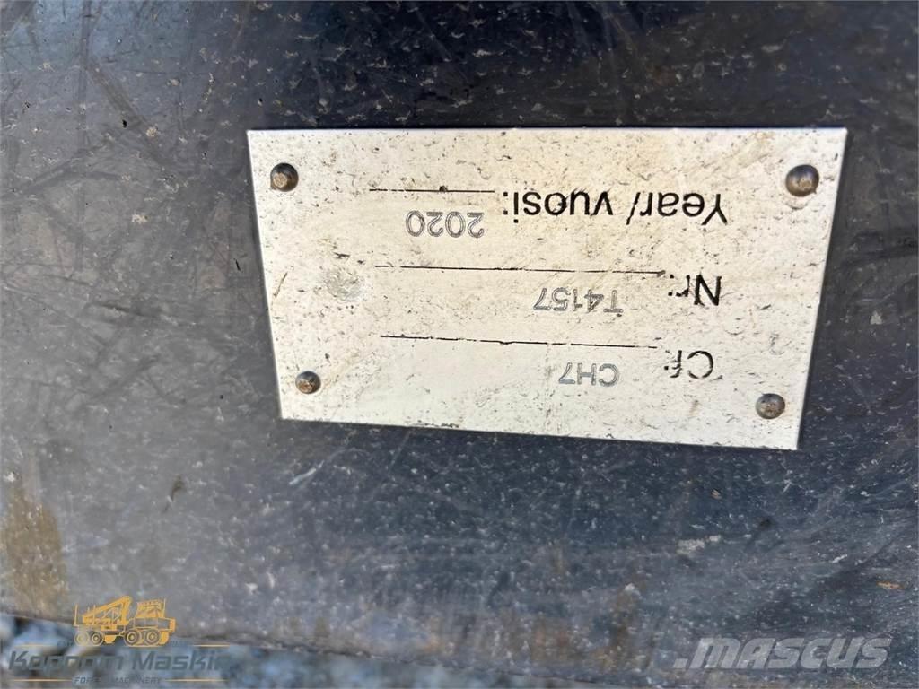 John Deere CH710 Dvigala za gozdne kombajne