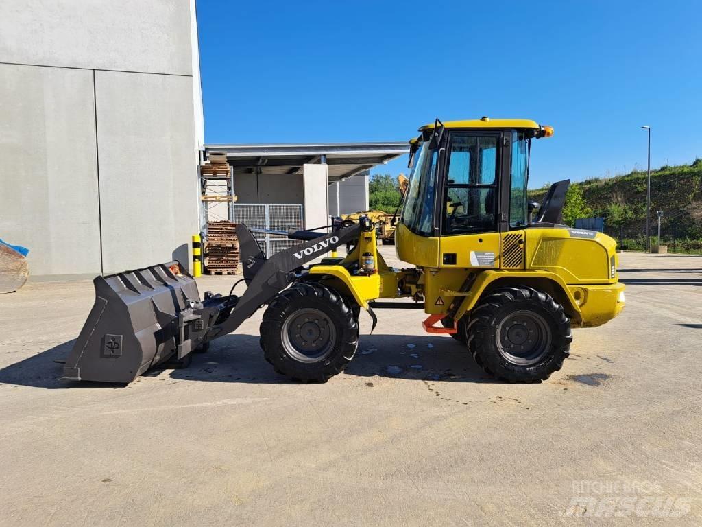 Volvo L 35 G Skid steer mini nakladalci