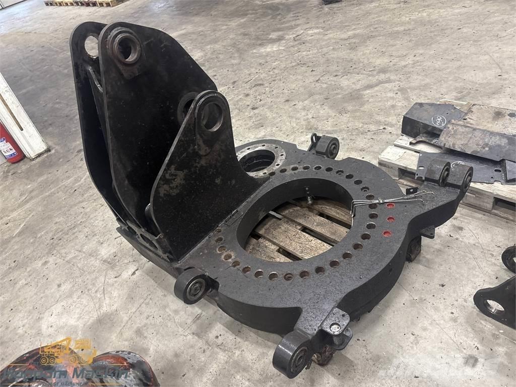 Komatsu 270H Dvigala za gozdne kombajne