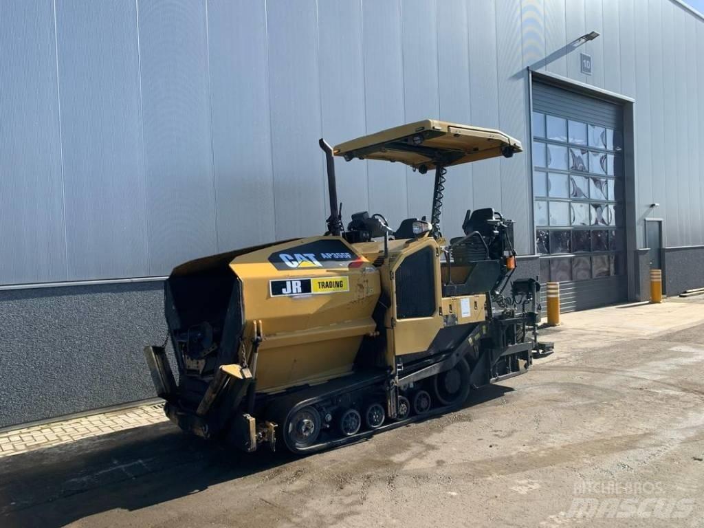 CAT AP355F Asfaltni finišerji