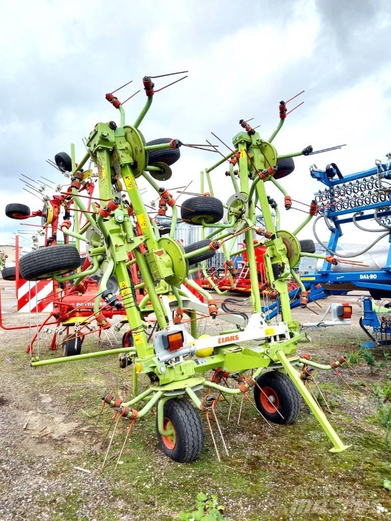 CLAAS Volto 870 Obračalniki in zgrabljalniki