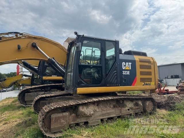 CAT 323 E Bagri goseničarji