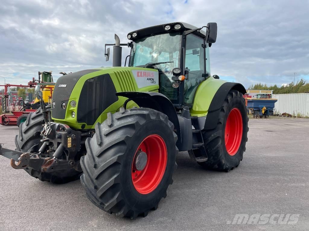 CLAAS Axion 850 Traktorji