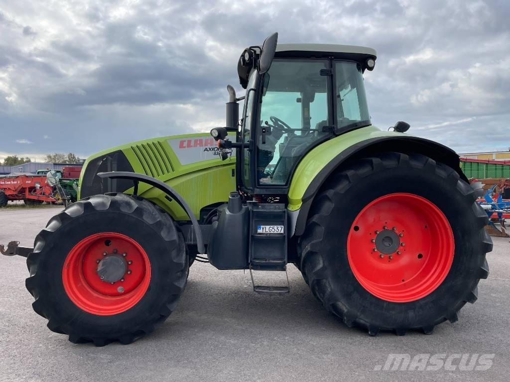 CLAAS Axion 850 Traktorji