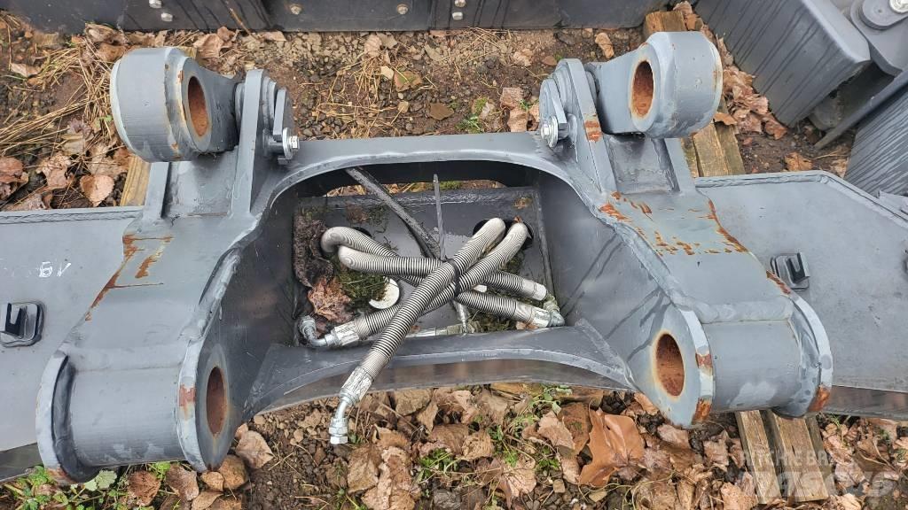 Doosan outdigger Podvozje in vzmetenje
