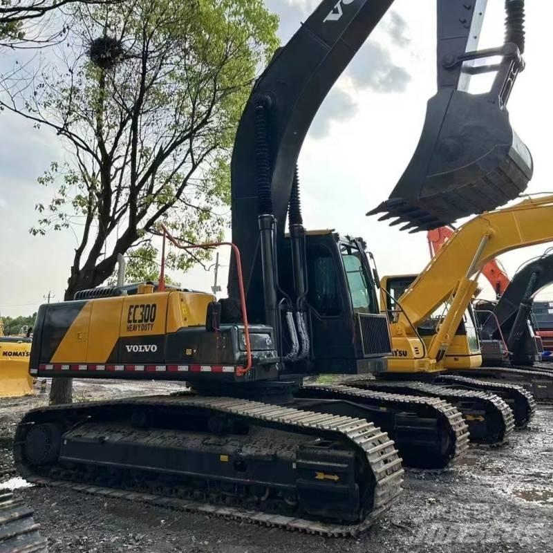 Volvo EC300 Bagri goseničarji