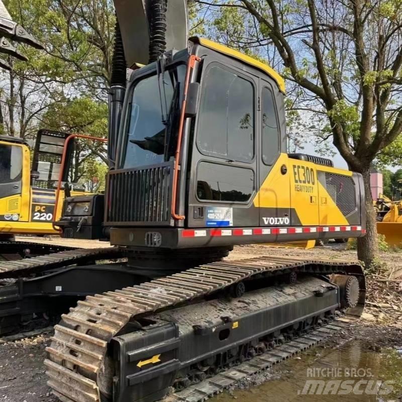 Volvo EC300 Bagri goseničarji