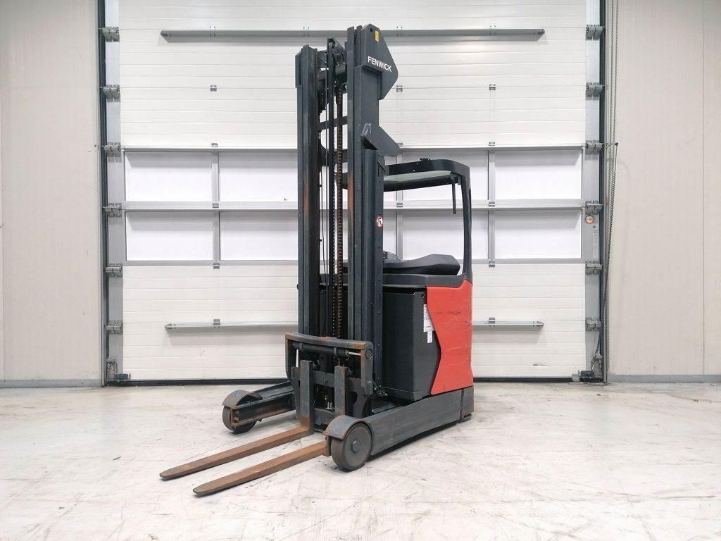 Linde R14-01 Viličarji s pomičnim teleskopom