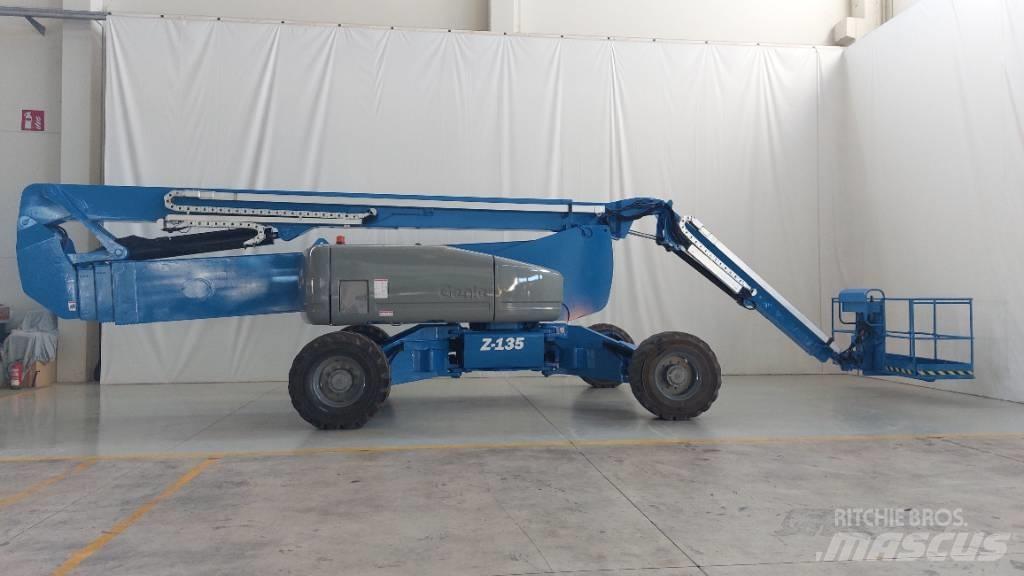 Genie ZX 135/70 Zglobne dvižne ploščadi