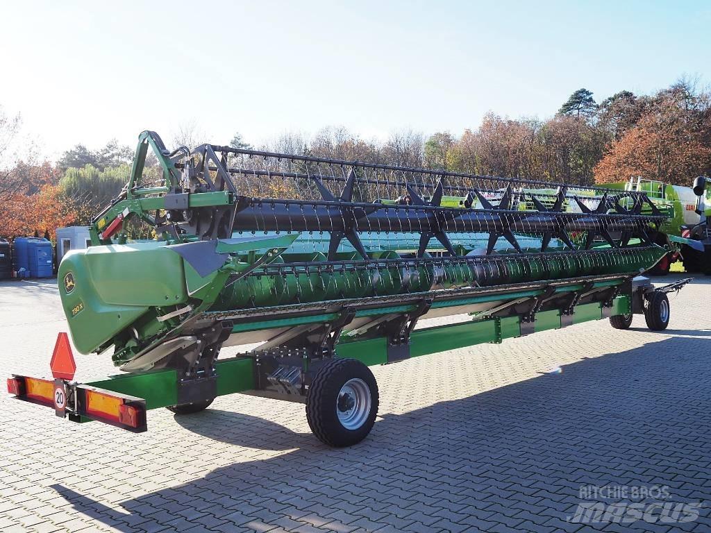 John Deere S780 + 730X Kombajni