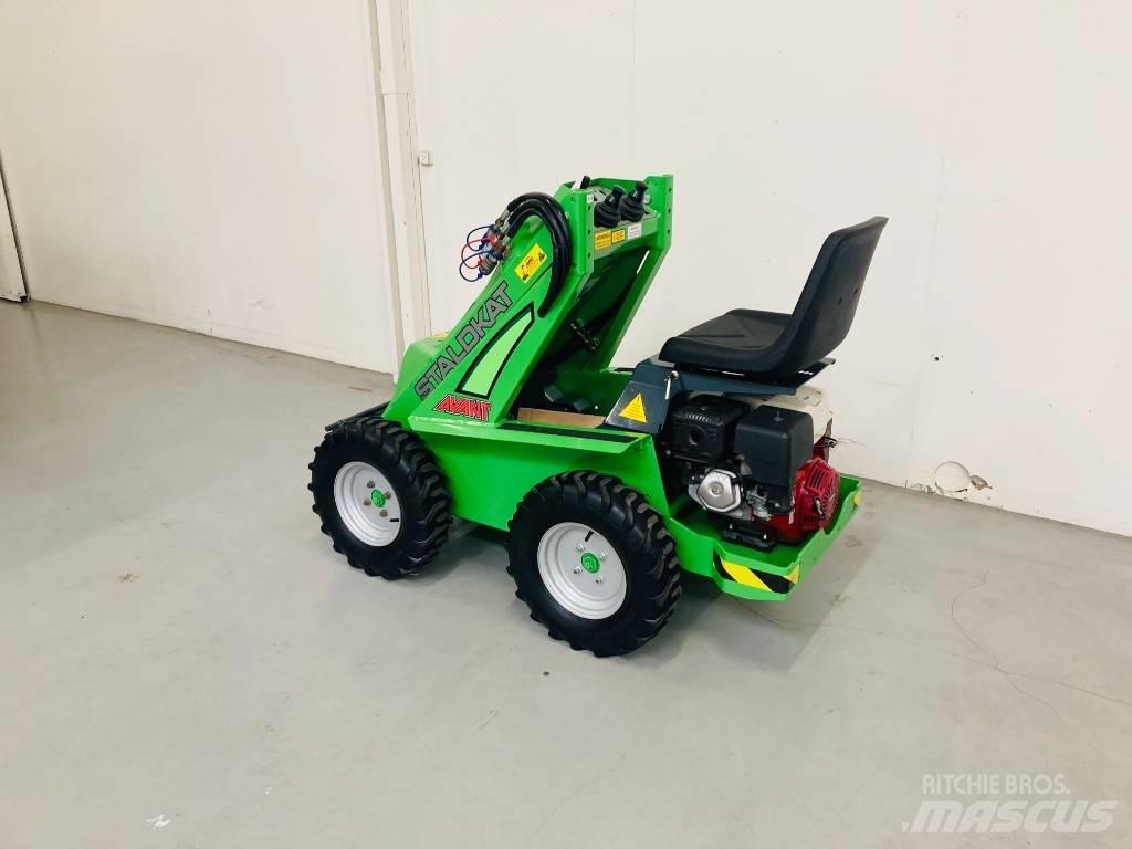 Avant 313 S Skid steer mini nakladalci