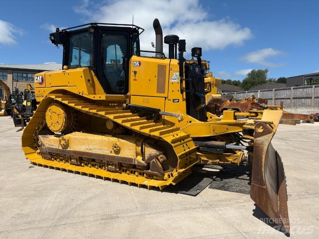 CAT D 6 LGP Buldožerji goseničarji