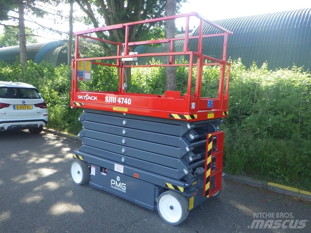 SkyJack SJ4740 Škarjaste dvižne ploščadi