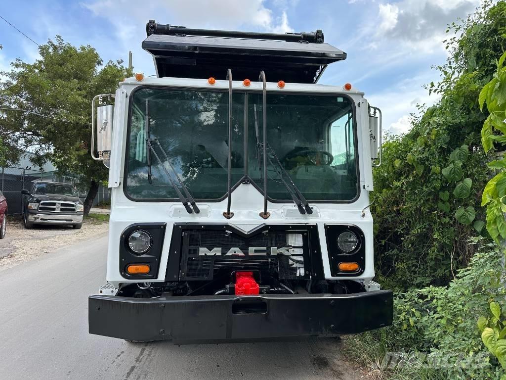 Mack MR613 Komunalni tovornjaki