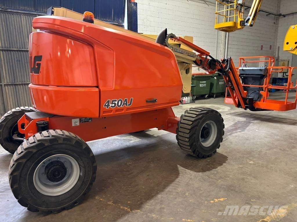 JLG 450 AJ Zglobne dvižne ploščadi