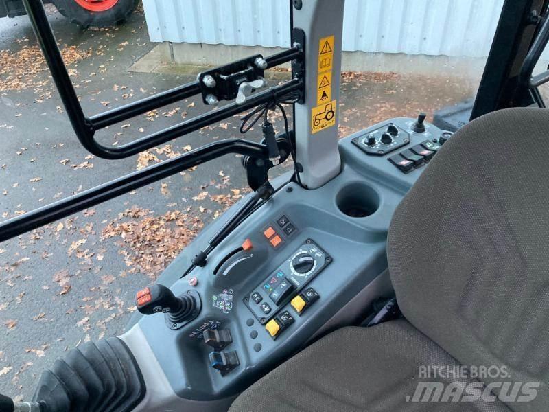 CLAAS NEXOS 240 S Traktorji