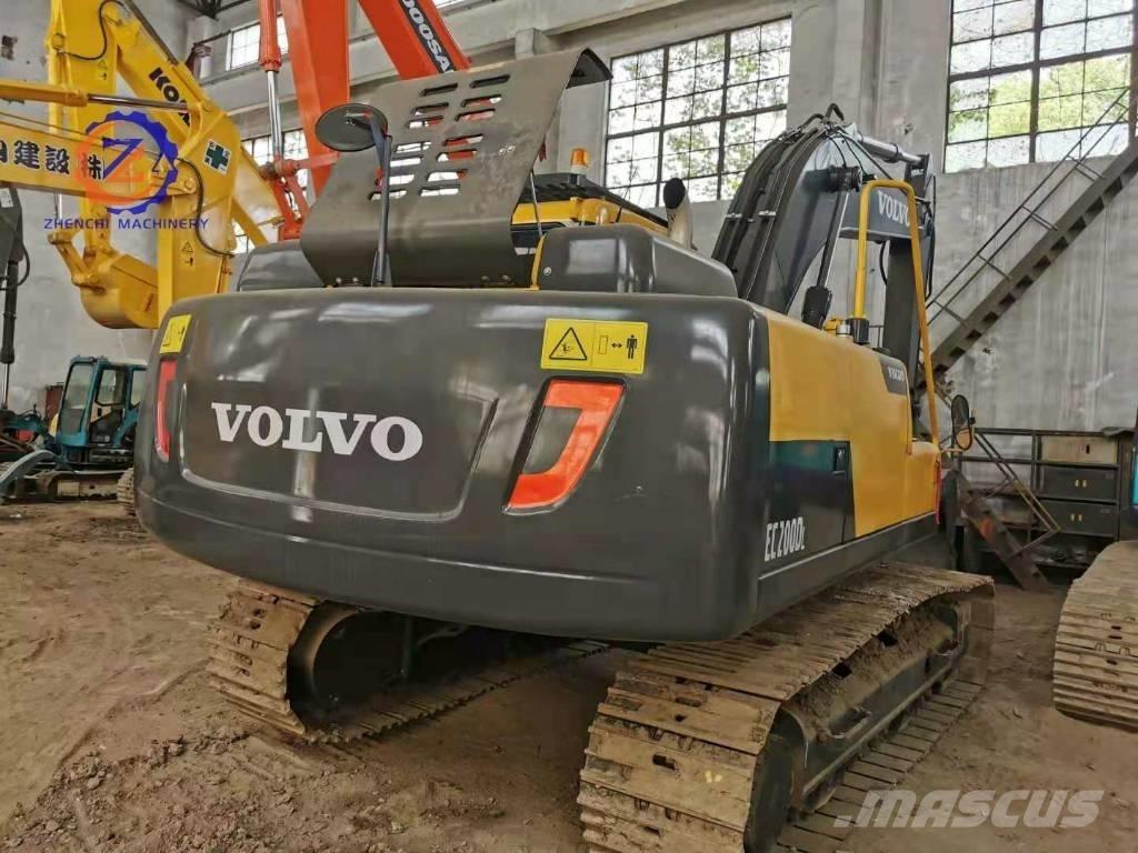 Volvo EC 200 Bagri goseničarji