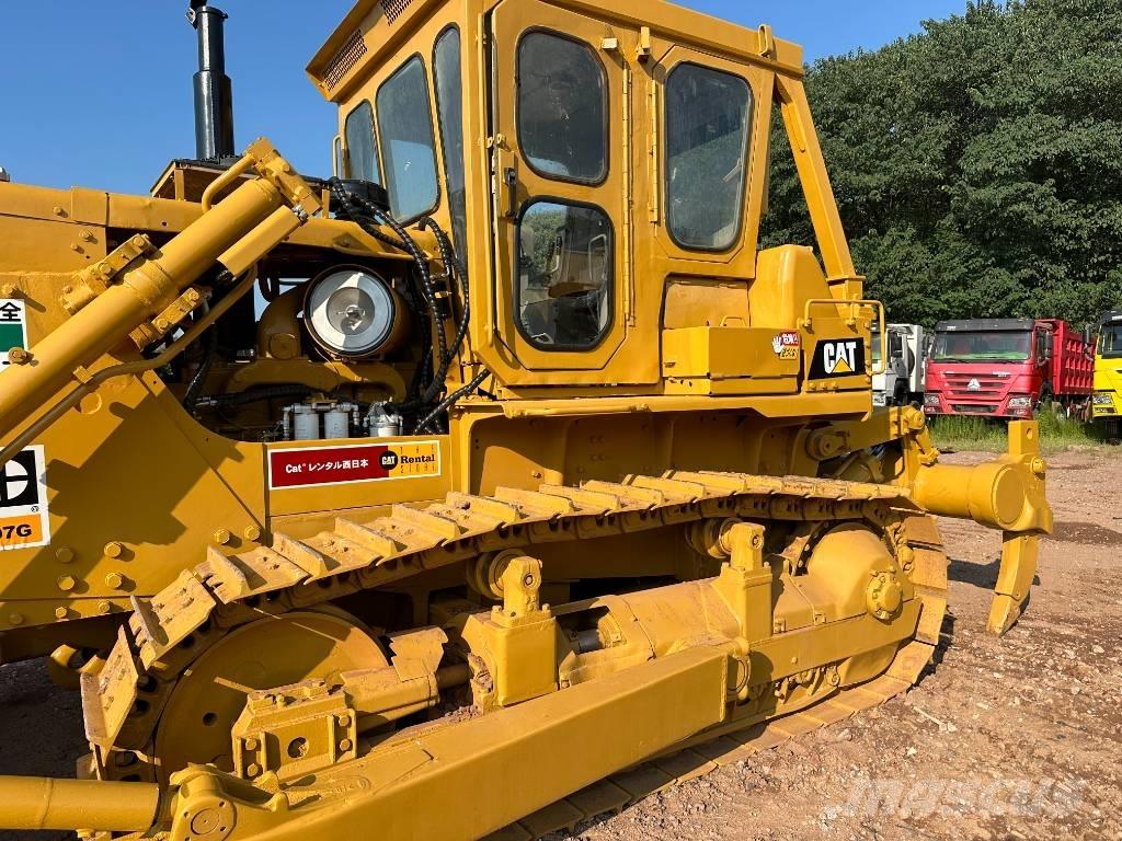 CAT D7G Buldožerji goseničarji