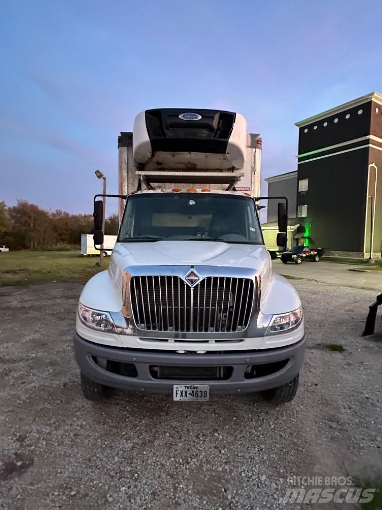 International 4300 Tovornjaki zabojniki