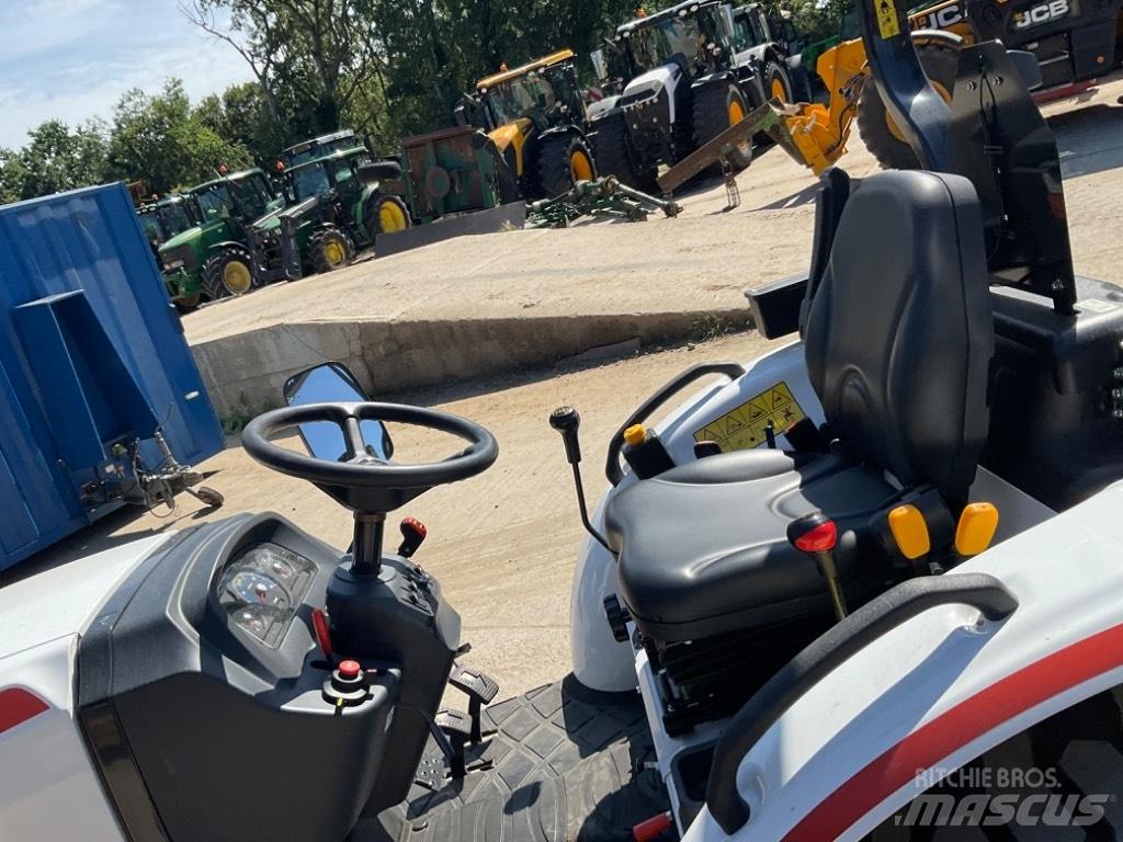 Bobcat CT 2025 Traktorji