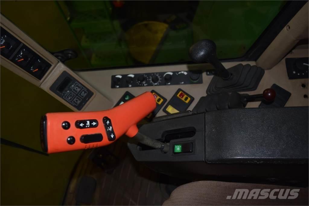 John Deere 2064 Kombajni