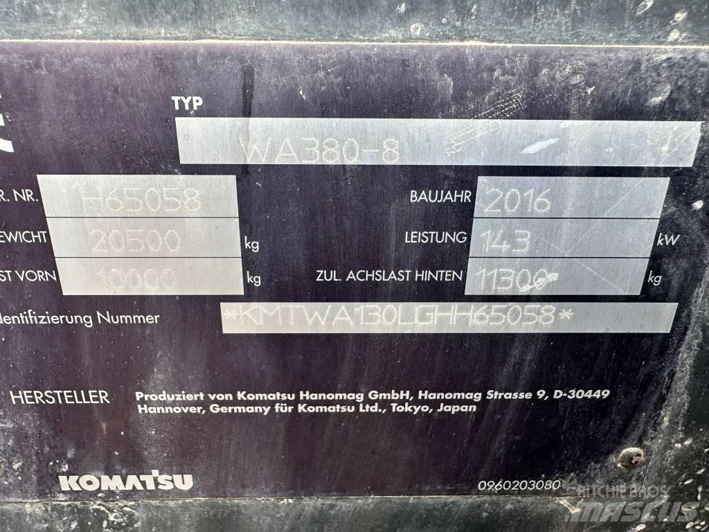 Komatsu WA380-8 Kolesni nakladalci