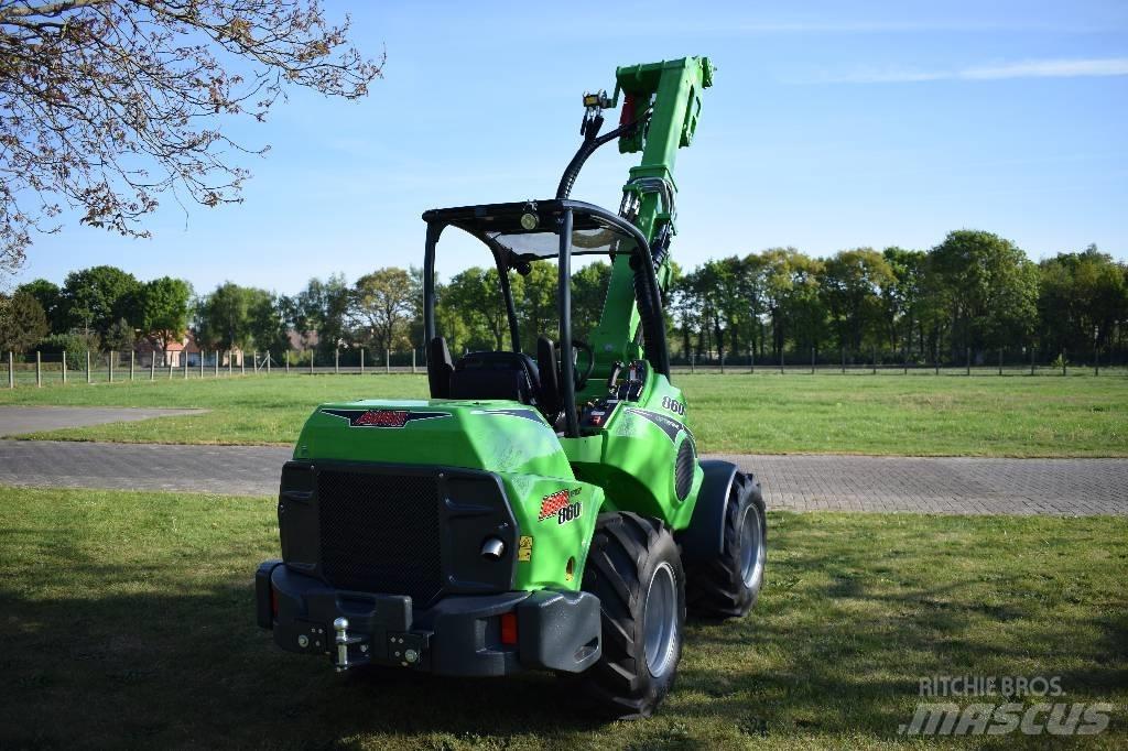 Avant 860 i TDL Mini nakladalci