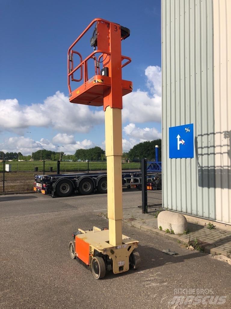 JLG 1230 ES Vertikalna dvigala
