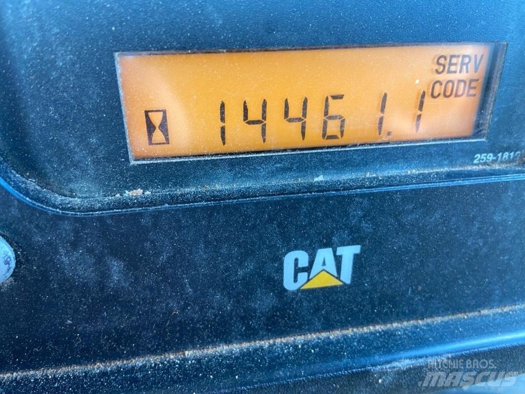 CAT D 6 T LGP Buldožerji goseničarji