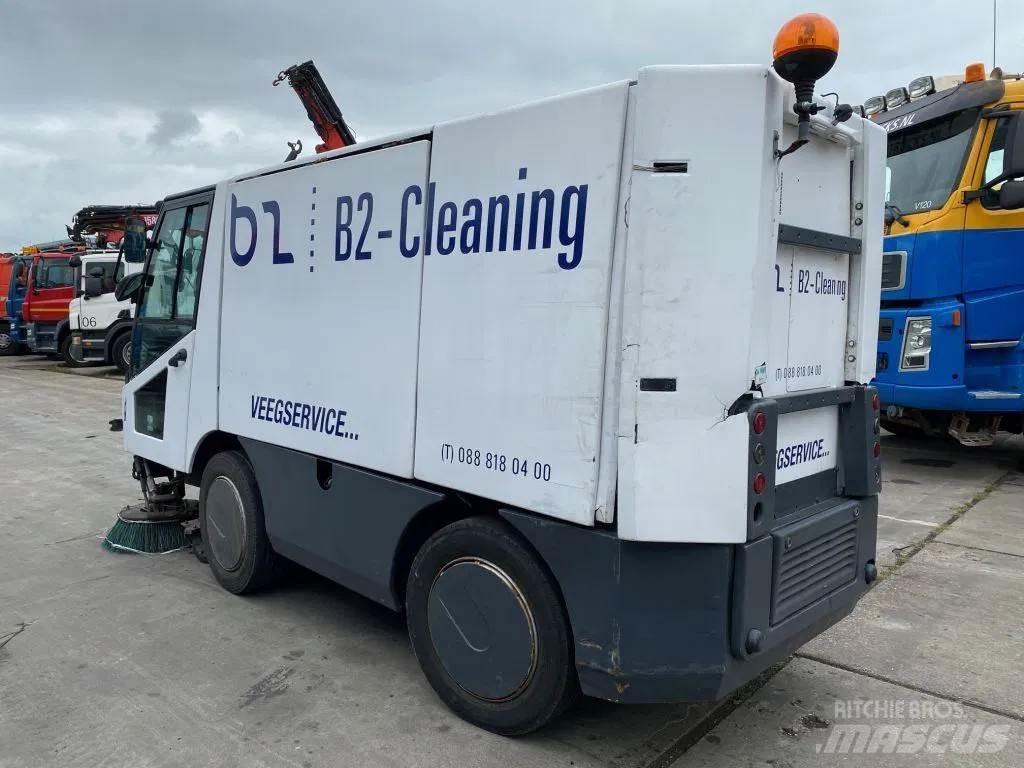 Mfh 2500 Cestni pometači