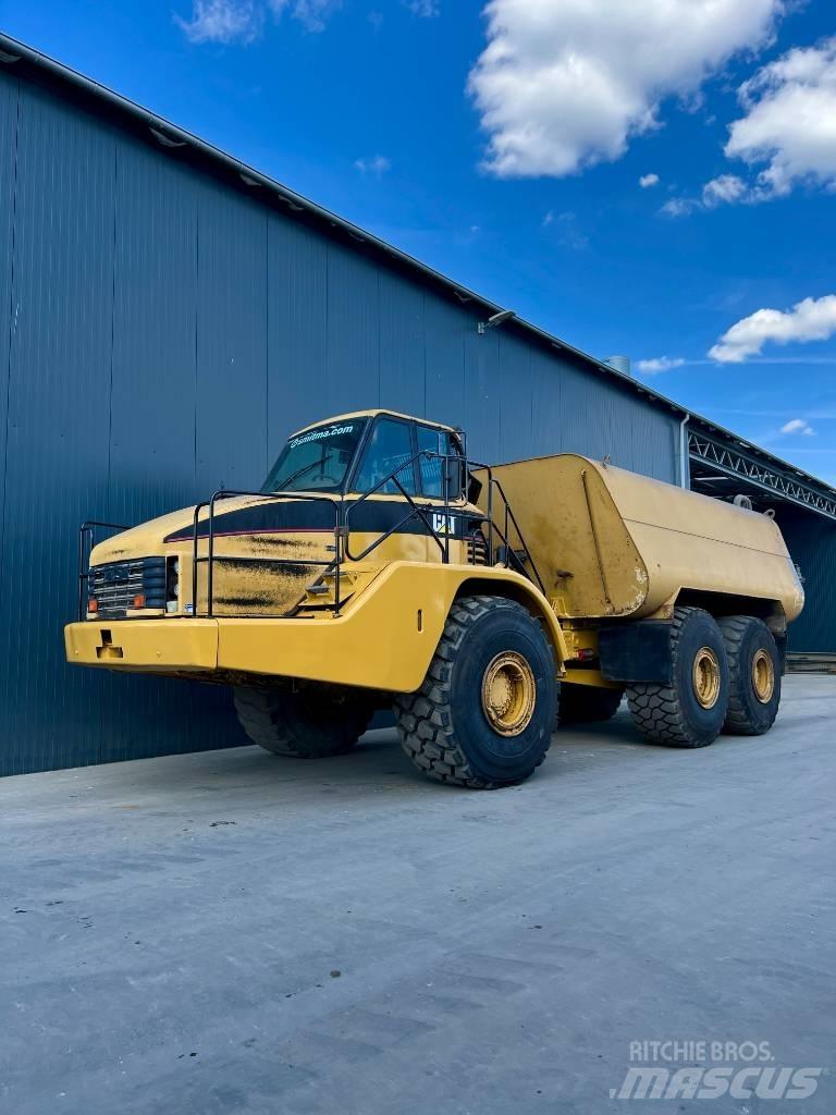 CAT 740 Water Truck Tovornjaki za vodo