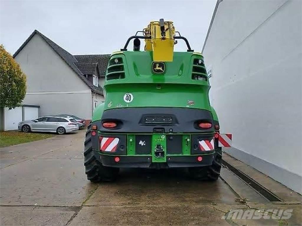 John Deere 8600 Stroji za krmo na lastni pogon