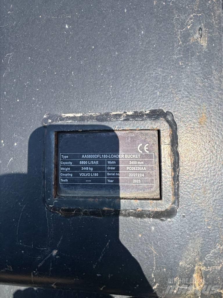 Volvo L180H Kolesni nakladalci