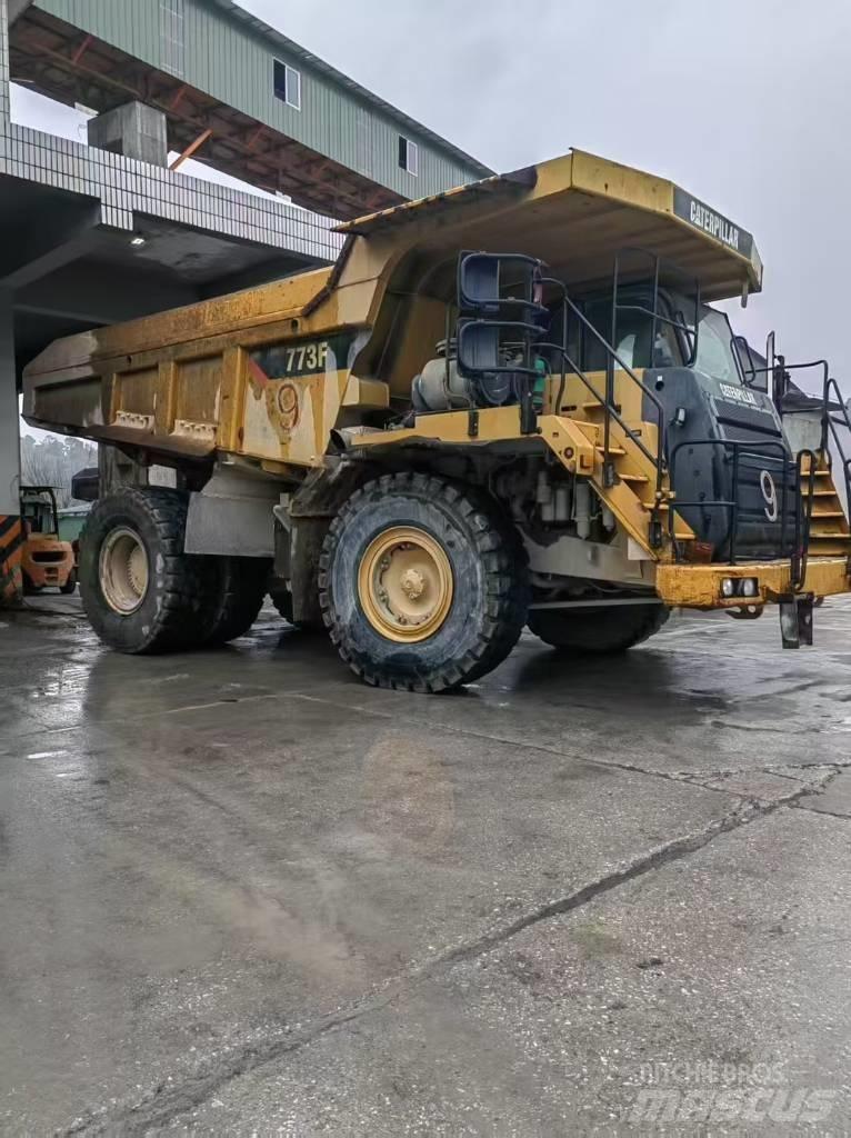 CAT 777E Zglobni demperji
