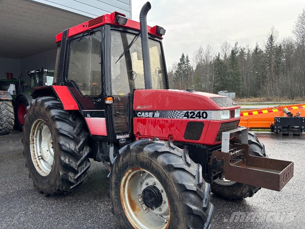 Case IH 4240-4 XL Traktorji