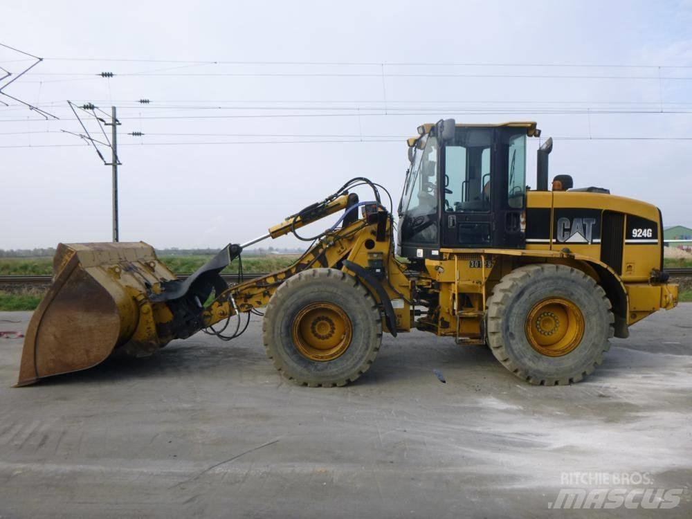 CAT 924 G HL Kolesni nakladalci