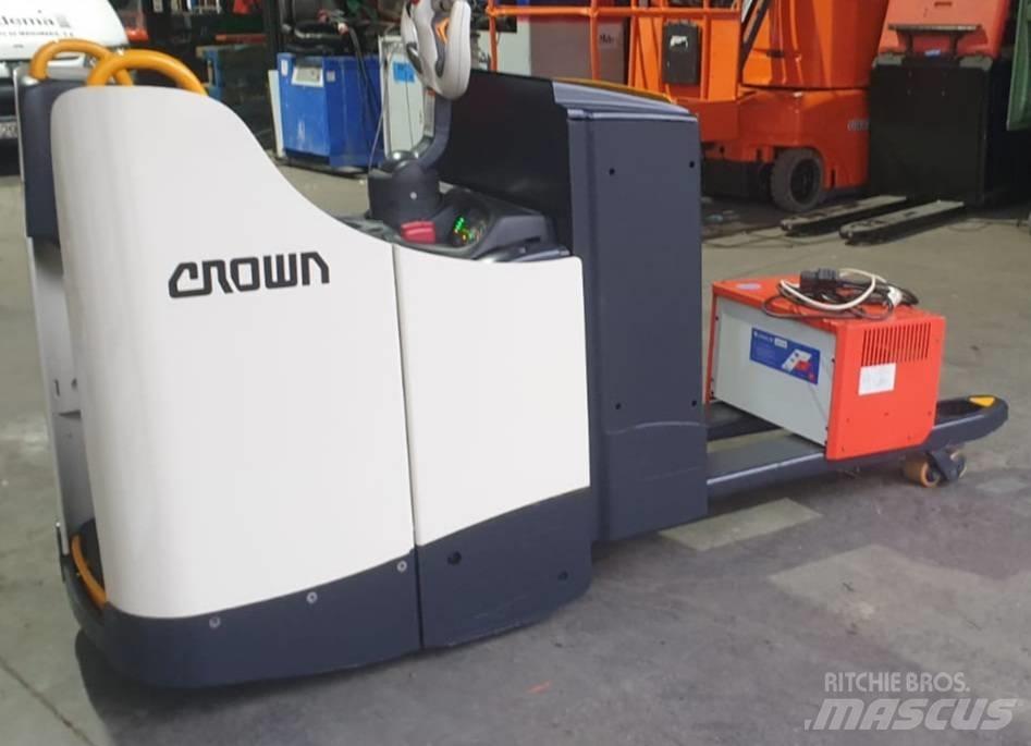 Crown WT 3040 Električni nizko dvižni viličar s stojiščem