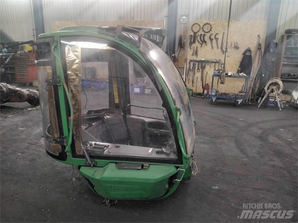 John Deere 1270E Kabine in notranjost