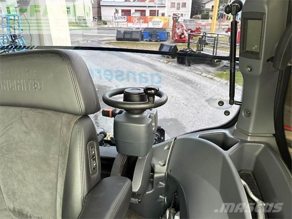 Valtra q305 Traktorji
